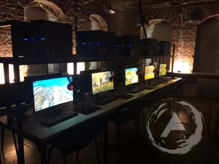 Игровой клуб "Cyber Arena"