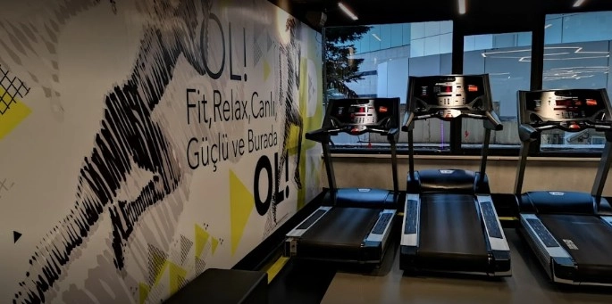  Фитнес клуб "Plus Fitness Club"