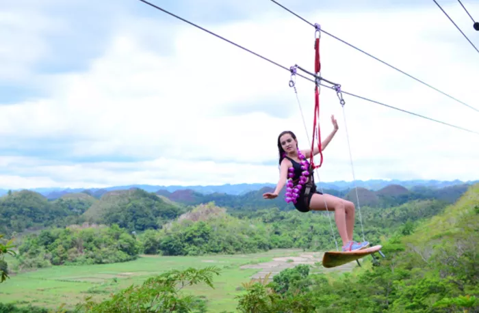 Парк Развлечений «Chocolate Hills Adventure park»