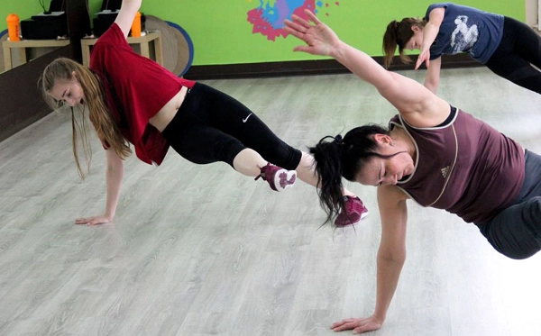 Фитнес-клуб "E-motion".