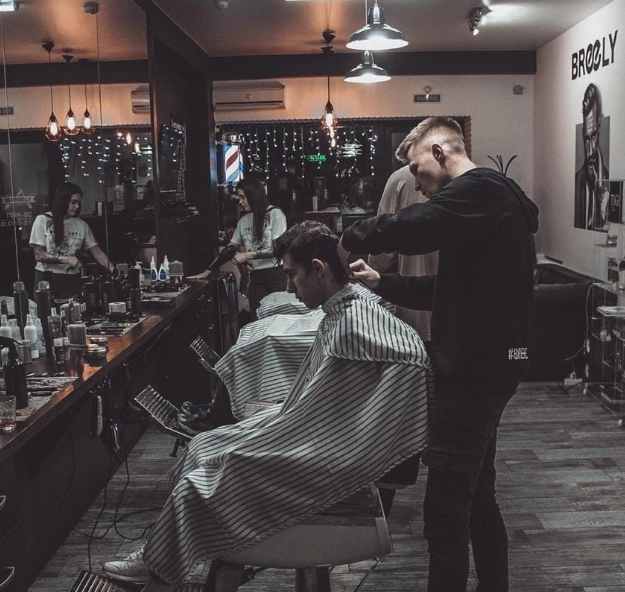 BREELY BARBERSHOP.