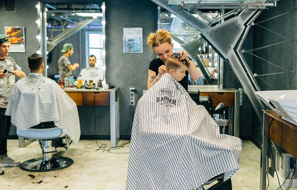Barbershop "V8".