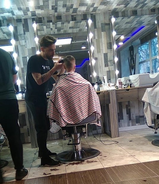 Barbershop "V8".