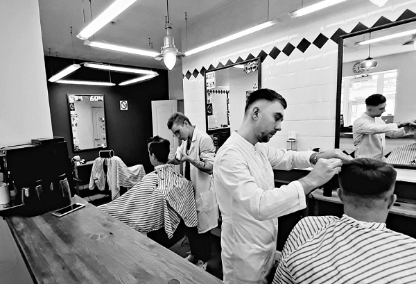Просто мужские стрижки "Hairurg".
