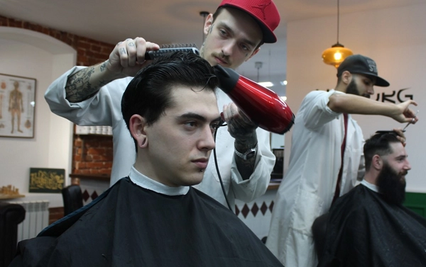 Просто мужские стрижки "Hairurg".