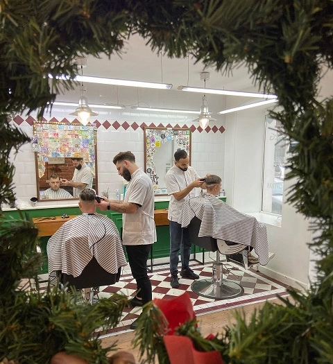Просто мужские стрижки "Hairurg".