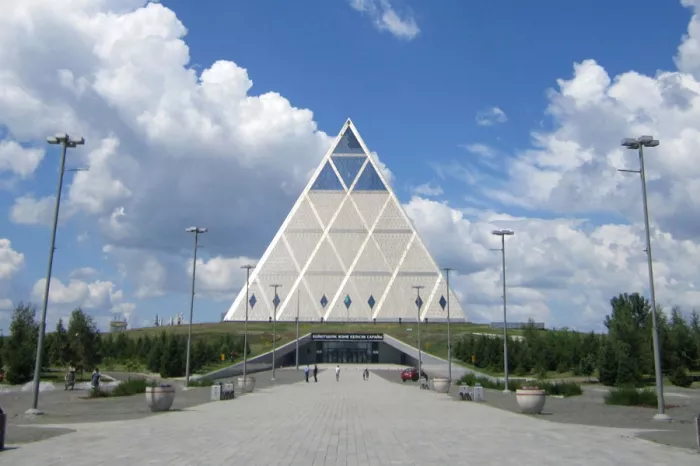 Дворец мира и согласия