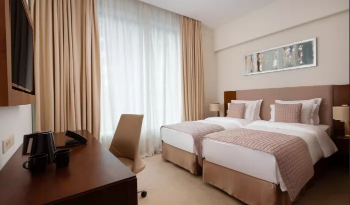 Гостиница 4* "Palmira Business Club".