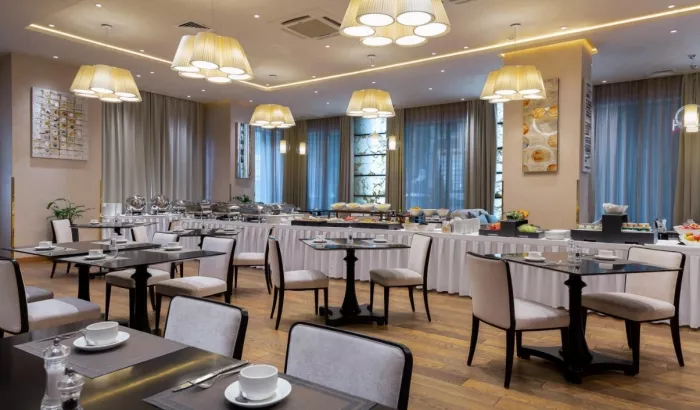 Гостиница 4* "Palmira Business Club".