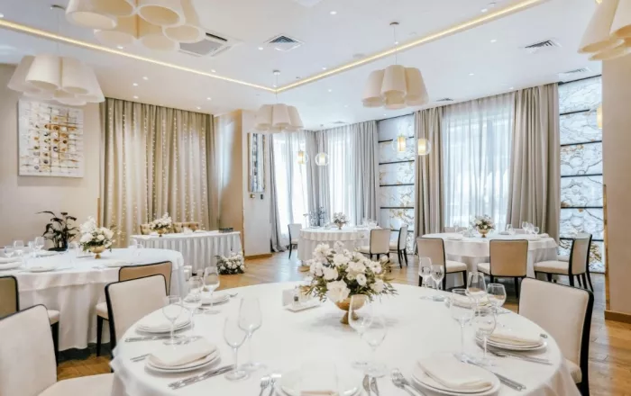 Гостиница 4* "Palmira Business Club".