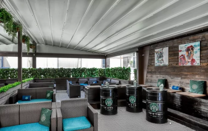 Центр паровых коктейлей "Мята Lounge".