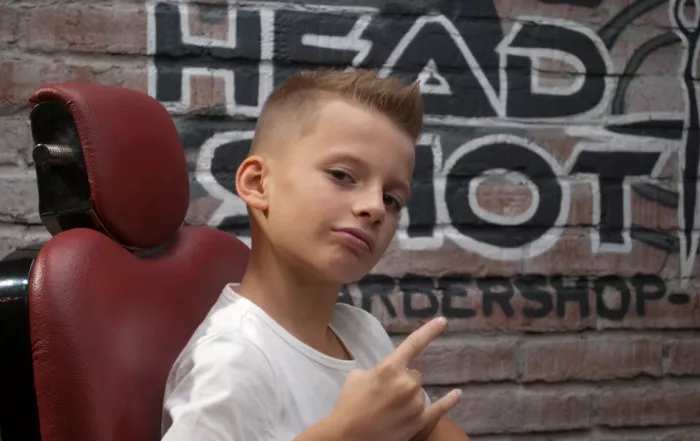 Барбершоп "HEADSHOT".