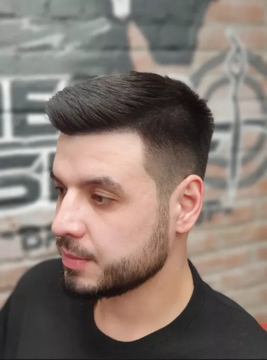 Барбершоп "HEADSHOT".