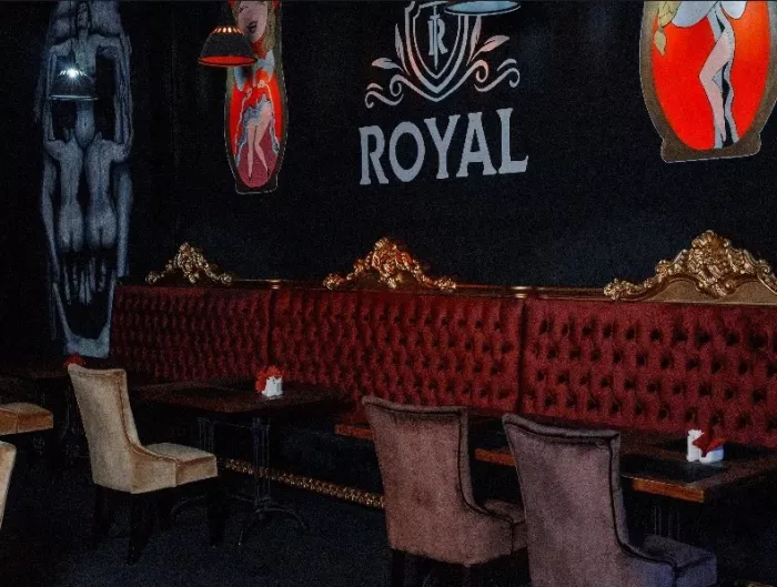 Ночной клуб "Royal".