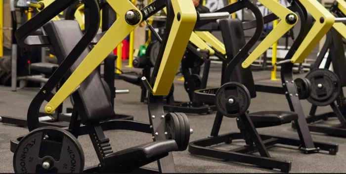 Фитнес клуб "Alex Fitness".