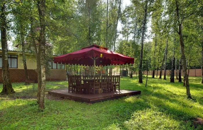 Загородный клуб "Айвенго".