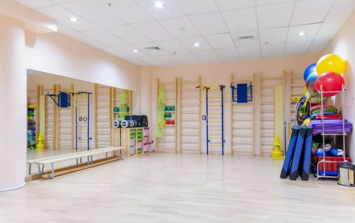 Фитнес клуб "XFIT".