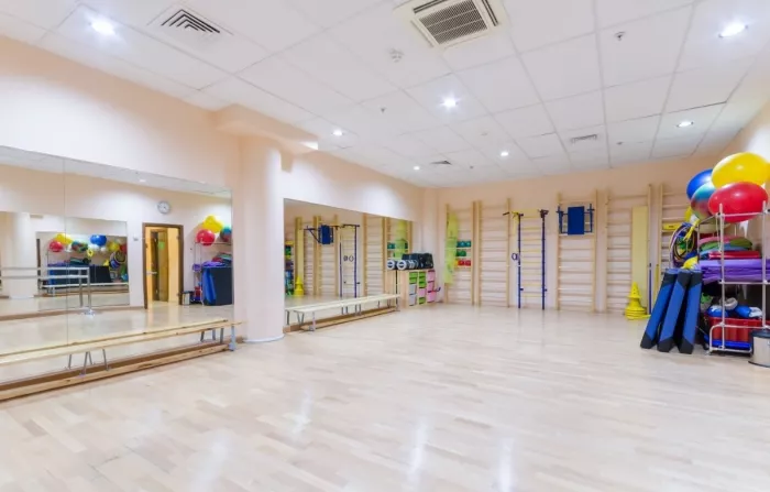 Фитнес клуб "XFIT".