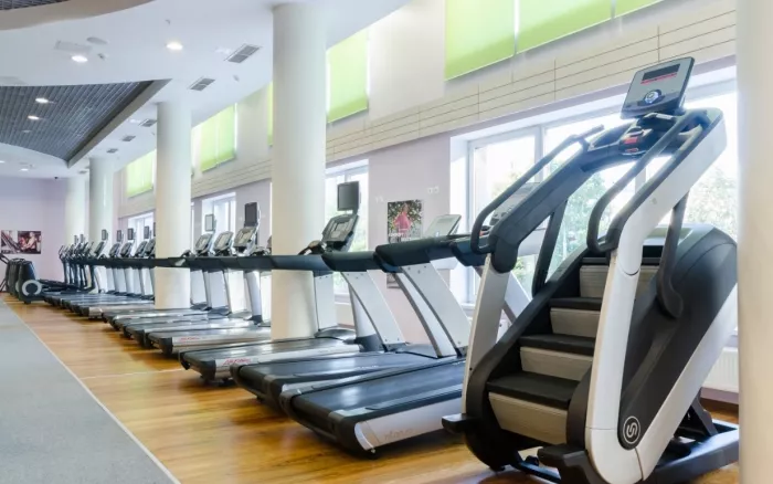Фитнес клуб "XFIT".