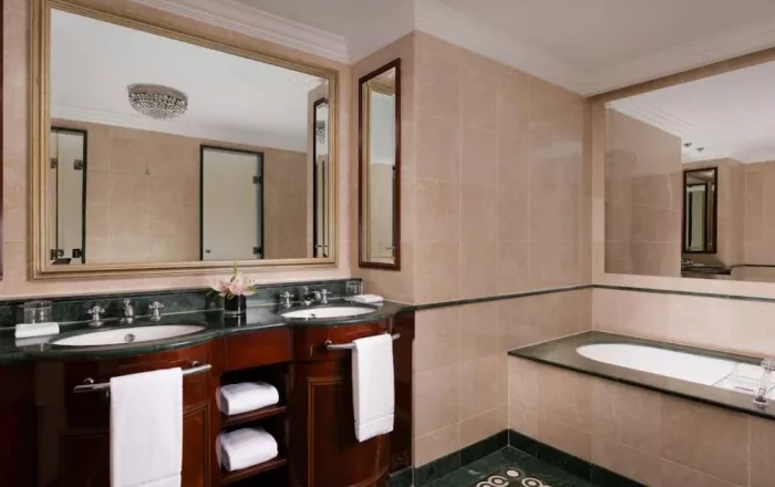 Гостиница 5* "The Carlton, Moscow".