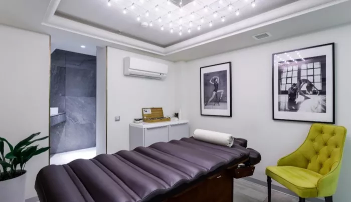 Фитнес центр "Crocus Fitness".
