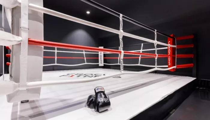 Фитнес центр "Crocus Fitness".
