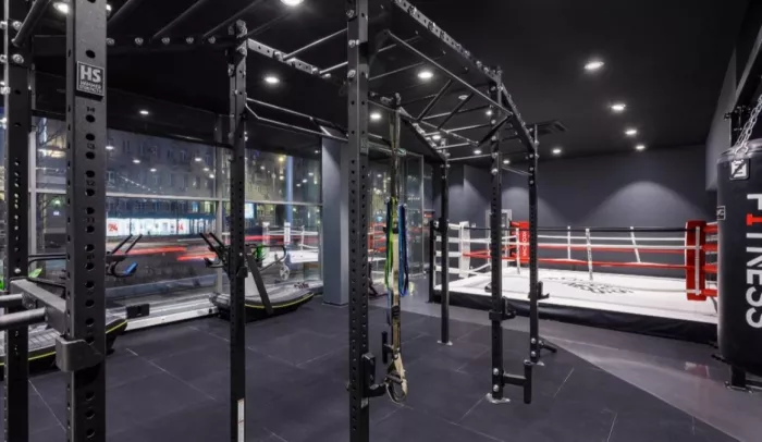 Фитнес центр "Crocus Fitness".