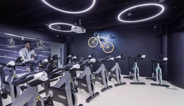 Фитнес центр "Crocus Fitness".