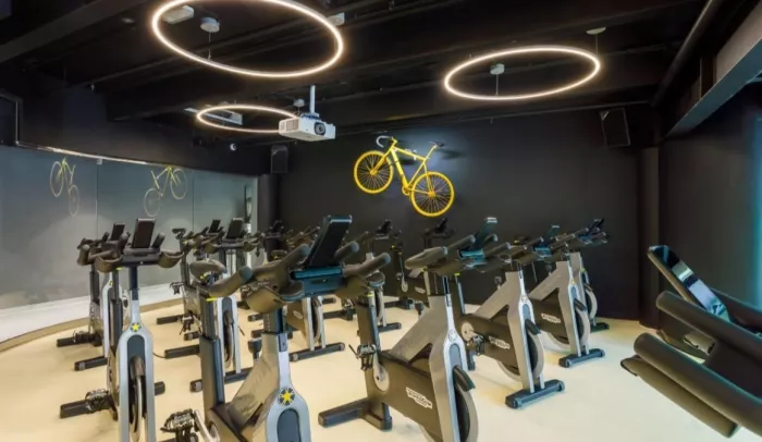 Фитнес центр "Crocus Fitness".