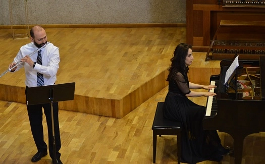 Музыкальная школа "Luiza-V Music School".