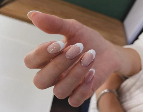 Ногтевые студии "French zona manicure"