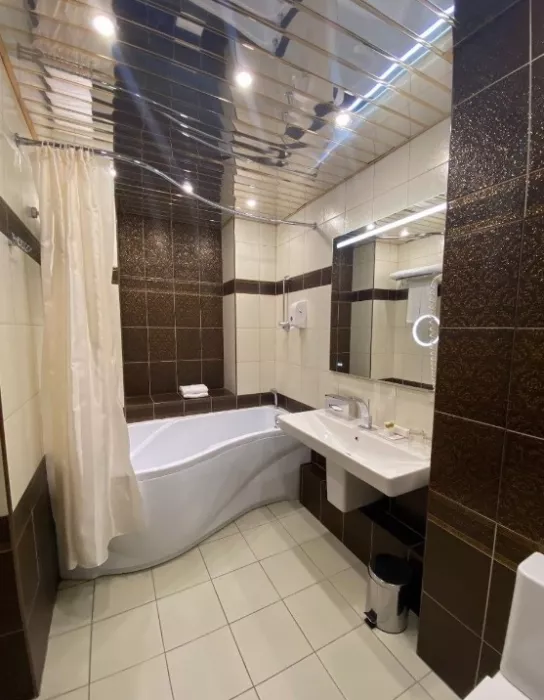 Отель 4* "Салют".