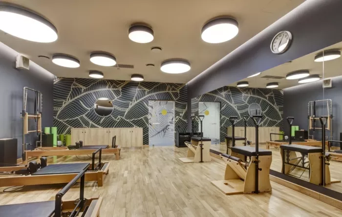 Фитнес-клуб "FIJI SPORT CLUB".