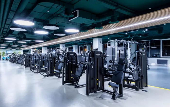 Фитнес-клуб "FIJI SPORT CLUB".