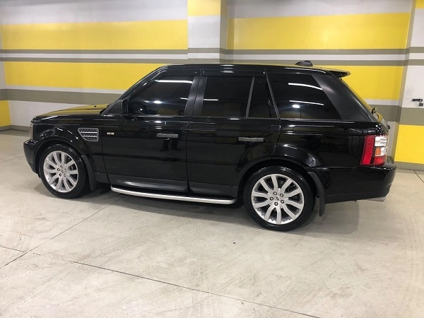 Автомастерская/магазин автозапчастей "Hella G-Service".