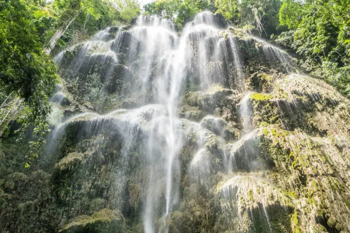 Водопад "Tumalog Waterfalls"