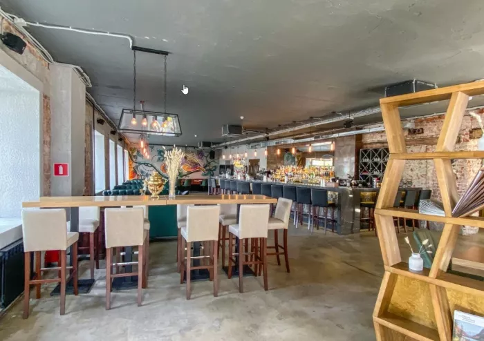 Русский бар "Perepel Bar".