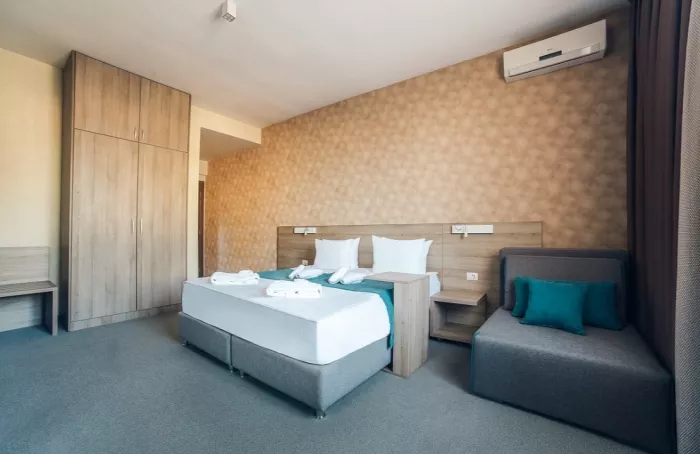 Hotel Mint