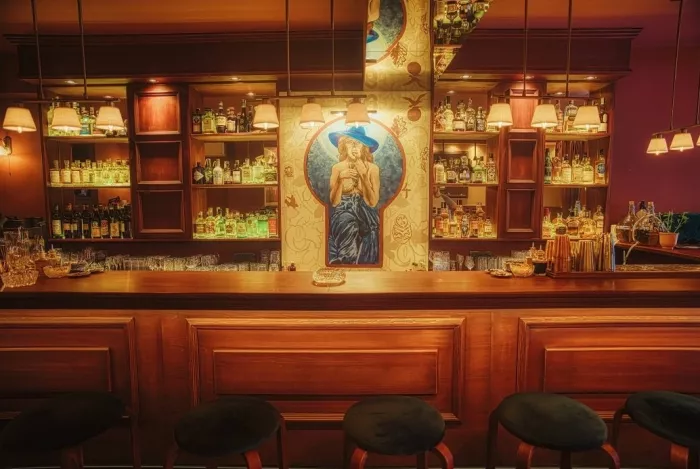 Riddle Bar