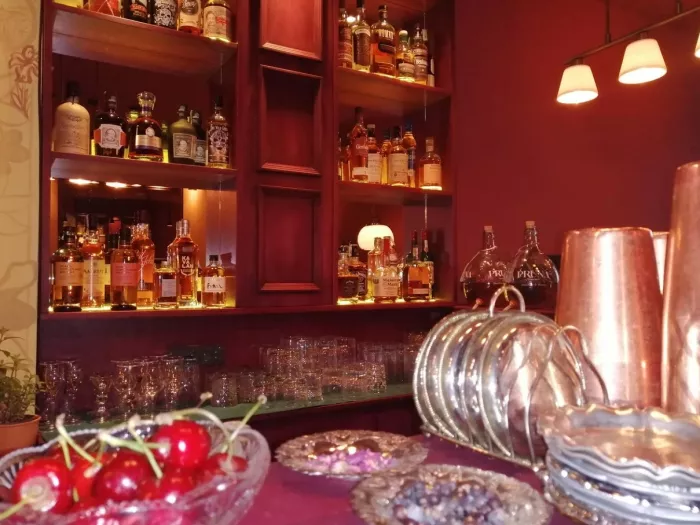 Riddle Bar