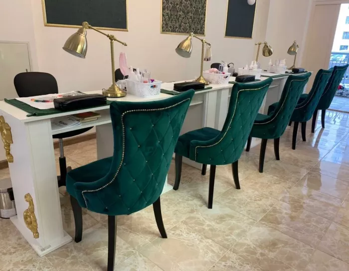 Салон красоты "Nina Toros Beauty Club".