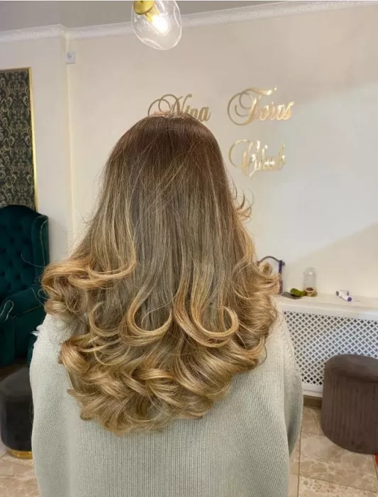 Салон красоты "Nina Toros Beauty Club".
