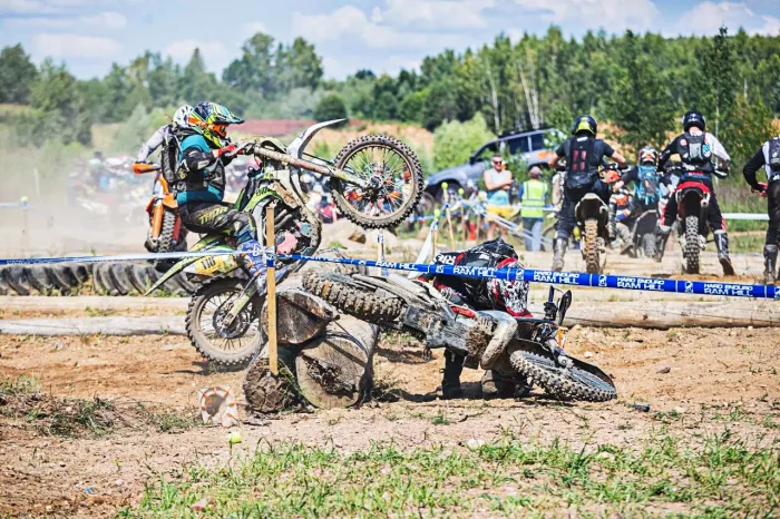 Мотошкола "Pitbike Enduro Club". 
