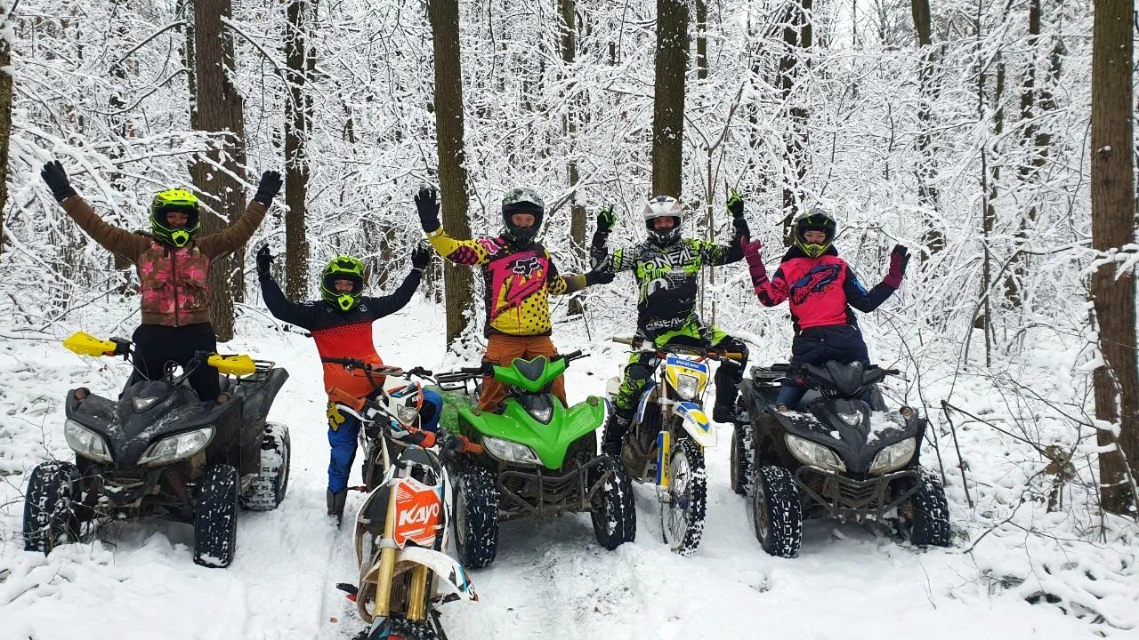 Мотошкола "Pitbike Enduro Club". 