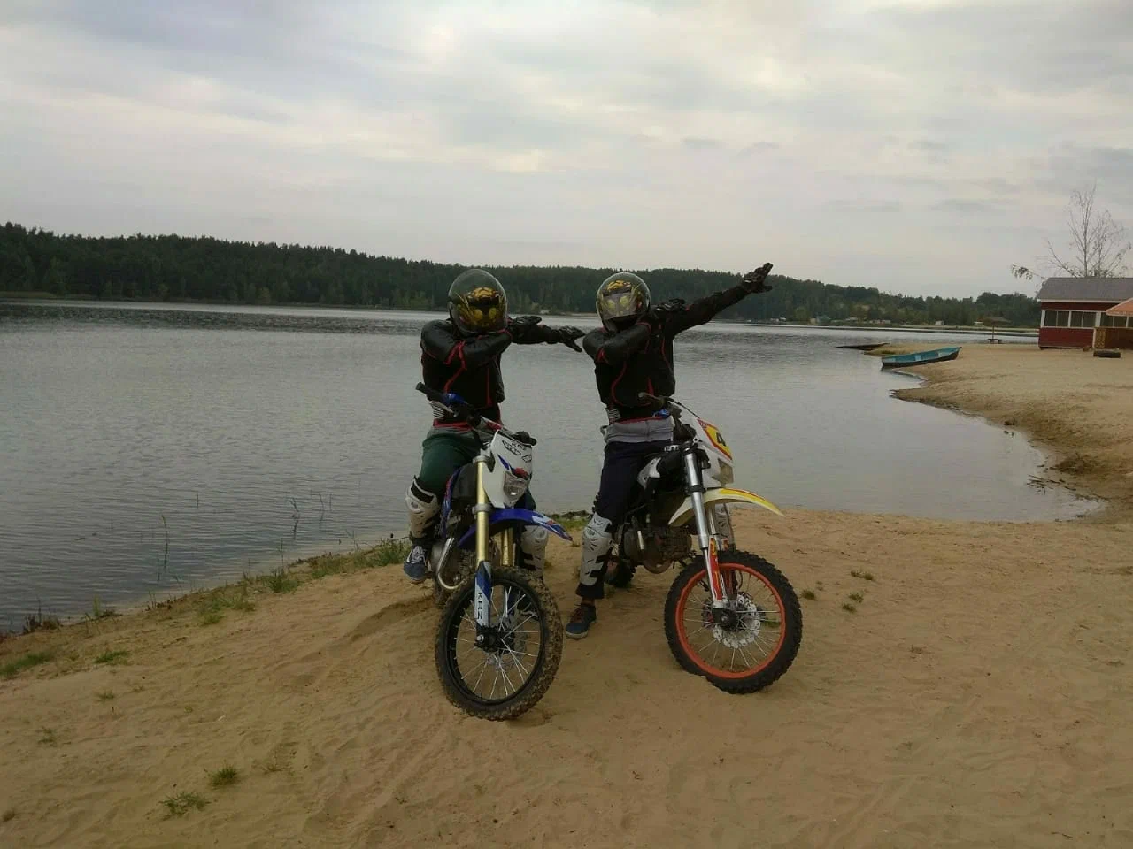 Мотошкола "Pitbike Enduro Club". 