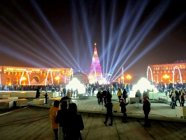 Площадь Республики в Ереване.