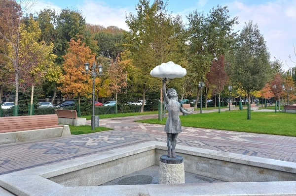 Английский парк в Ереване.