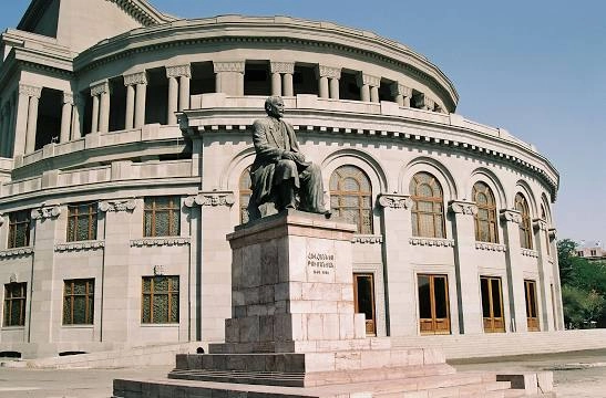 Театр оперы и балета имени А. А. Спендиарова.