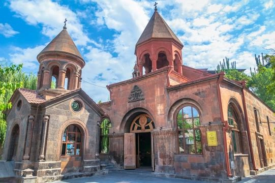 Церковь Сурб Зоравор Аствацацин.