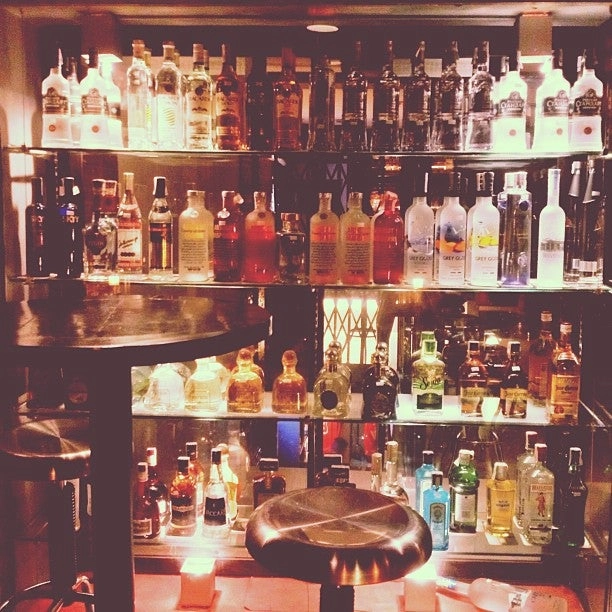 Бар «The Distillery»